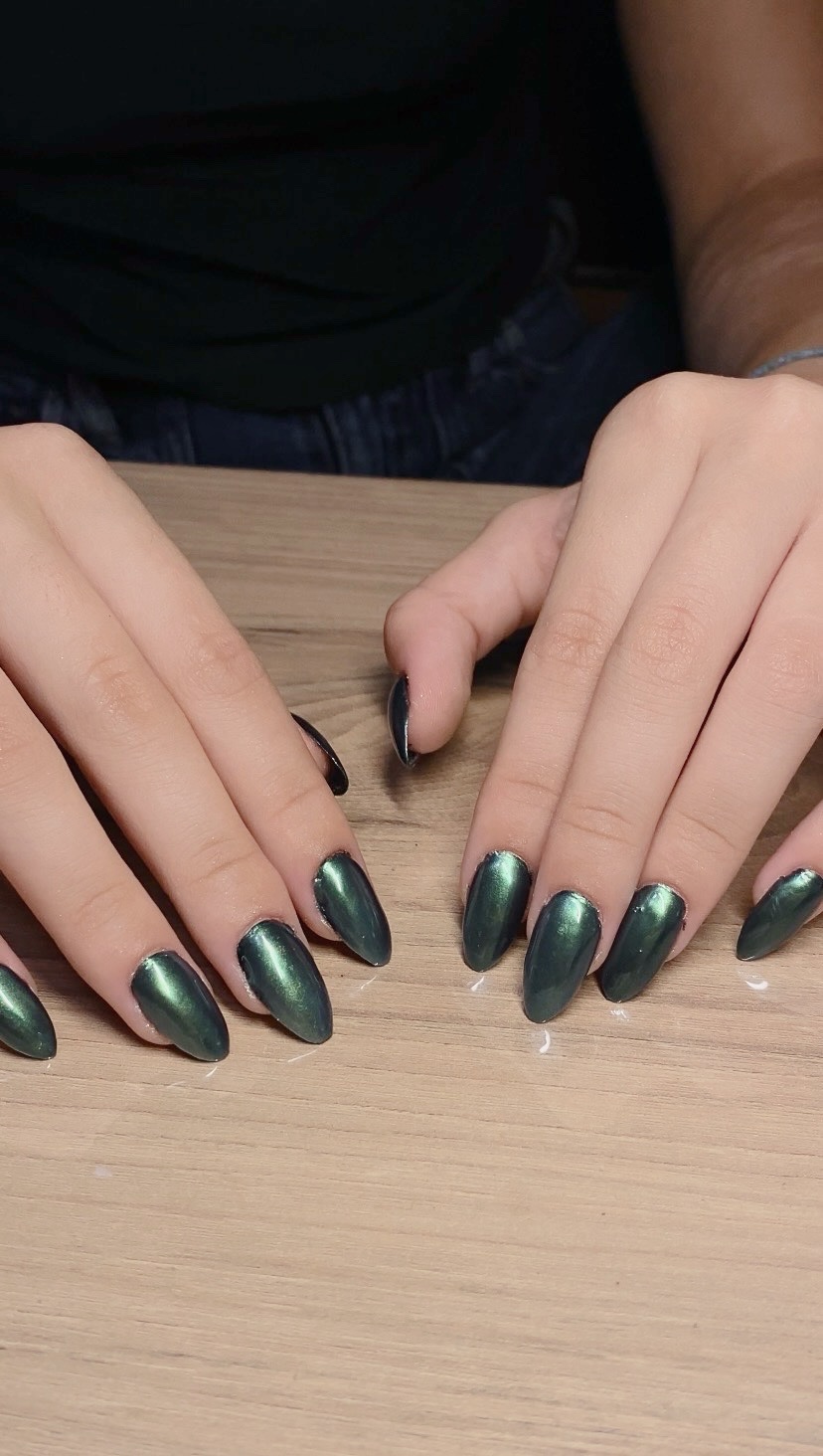 Metallic forest green chrome nails